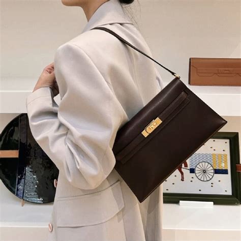 hermes kelly elan bag.